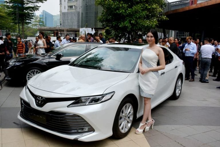 Camry , Dunia Otomotif , King Of Sedans , New Camry 2019 , Toyota