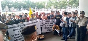 FKPKPA , Forum Komunikasi Pedagang Kecil dan Permainan Anak -Anak , Ganti Direktur PT JSC , PT JSC