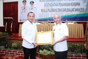 Arsip , Harobin Mustofa , pengawasan kearsipan internal