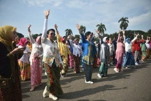 Apel Kartini Millenials , kain jumputan , kebaya , Rekor Muri