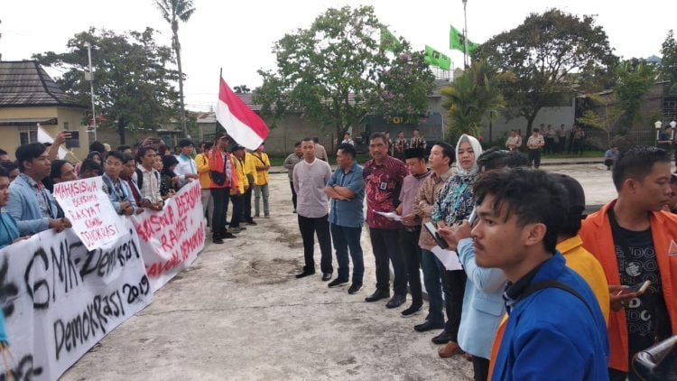 GMK-Demokrasi ‘Jangan Ada Intervensi Apapun Ke KPU’