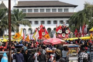 Hari buruh internasional , May Day