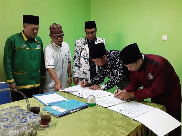 BAZNAS , Satu Keluarga Satu Sarjana , Sekolah Tinggi Ilmu Tarbiyah