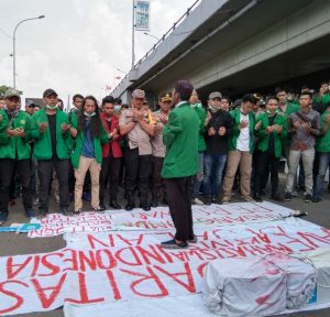 Aliansi Mahasiswa Muhammadiyah Bersatu , Demo