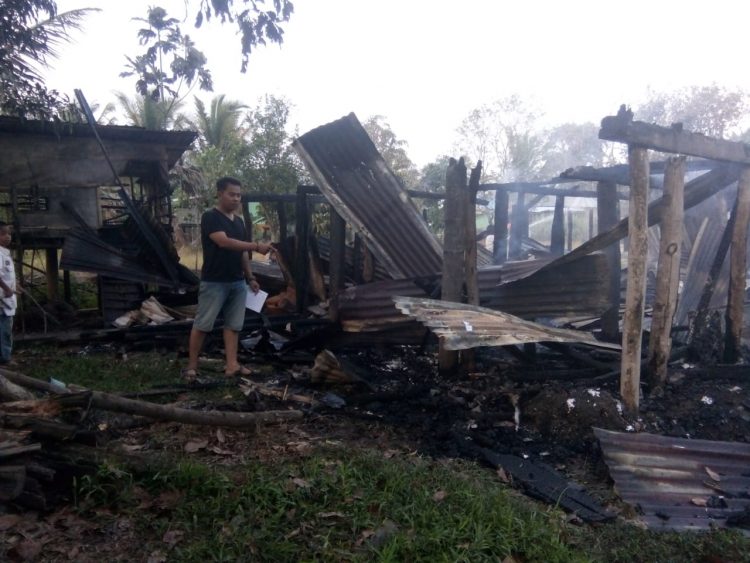 Rumah Tempur Ludes Dilalap Si Jago Merah