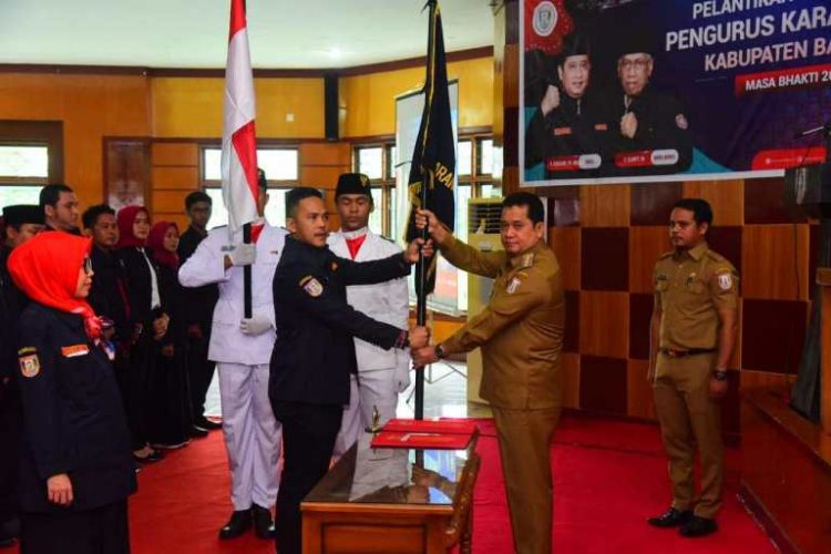 H Askolani Kukuhkan Pengurus Karang Taruna Banyuasin 2020-2025