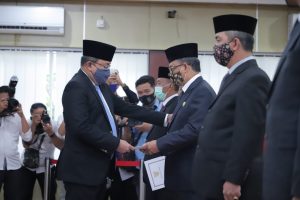 Bupati dodi reza alex nordin