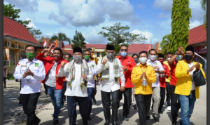 Bakal Calon Bupati dan Wakil Bupati , HM Ilyas Panji Alam dan H Endang PU Ishak (Ilyas-Endang)