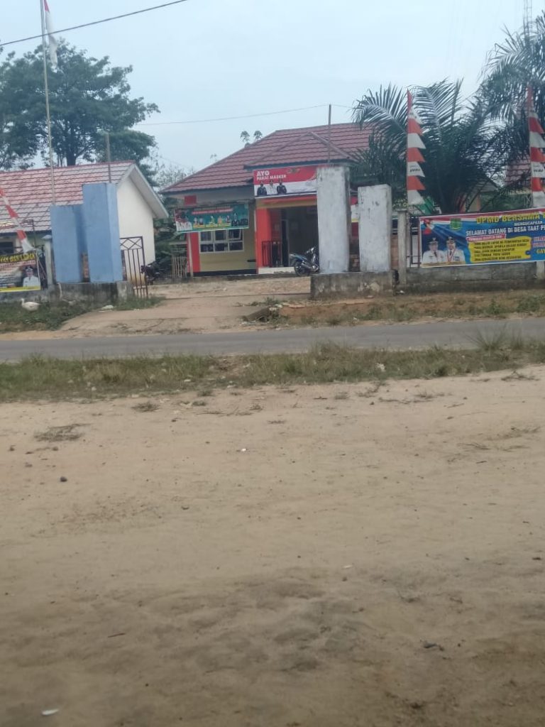 Desa Suka makmur , Kec.Plakat Tinggi , Perangkat desa