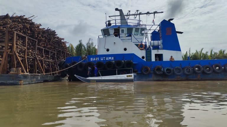 Tabrak Dermaga Dishub Muba dan Dermaga KSOP Karang Agung