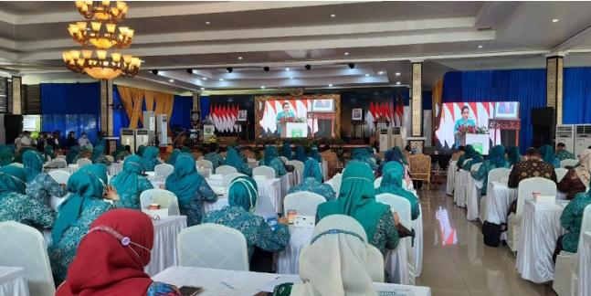 dr. Sri Fitriyanti Askolani Sampaikan Program Inovasi PKK Kabupaten Banyuasin , Ikuti Rakerda PKK Provinsi Sumsel