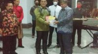 (30/10) malam. Acara juga dihadiri KRT Dato RDO Sri Pg Dr.H.Ramli Sutanegara , Dato’ Pangeran Nato Rasyid Tohir , H. Sukirman , R.M.Rasyid Tohir , Wakil Ketua II DPRD Bangka Barat