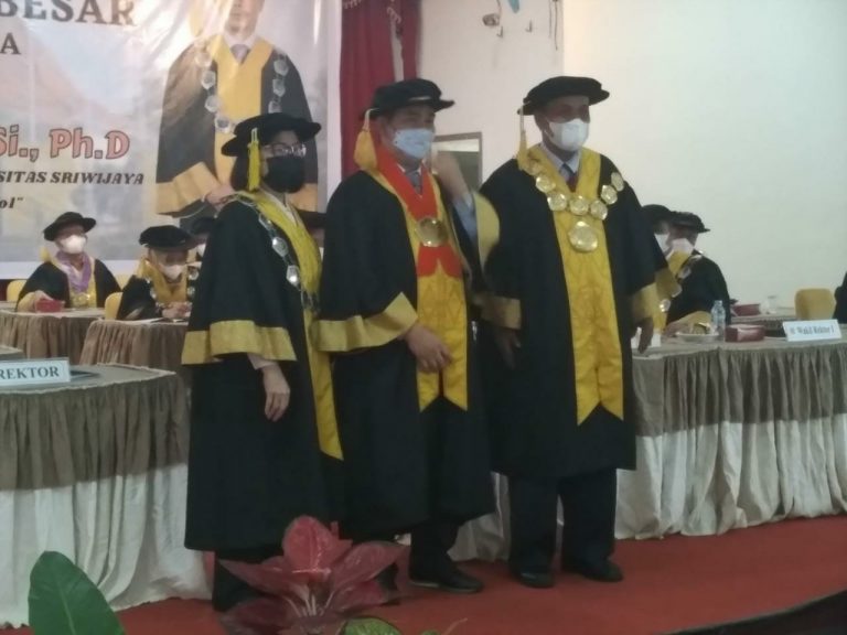 Unsri Kukuhkan Prof Hermansyah SSi MSi PhD Guru Besar bidang Ilmu Kimia