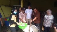 Momen Ritual Sambut Asyura 10 Muharam di Palembang , Pembagian Bubur