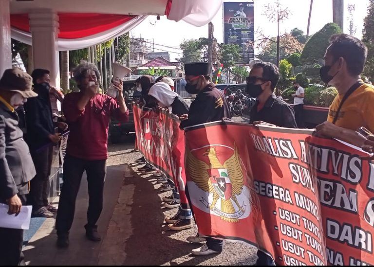 300 Massa Orang Akan Melaksanakan Demo Di rumah Walikota Palembang