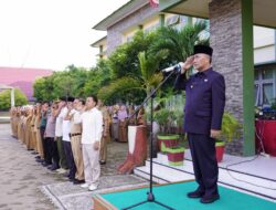Pimpin Upacara di SMA Negeri 1, Pj Bupati Sampaikan Pesan Ini