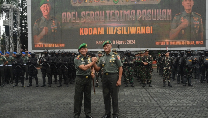 Kodam III/Siliwangi Gelar Tradisi Penyambutan Pangdam Mayjen TNI Mohammad Fadjar