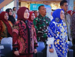 Pj Ketua TP PKK Muba Hadiri Launching Batik Bajumpe Berkilau