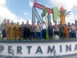 Wali Kota Prabumulih H. Arlan menghadiri peresmian Tugu Nanas EP (Energi Prabumulih) y